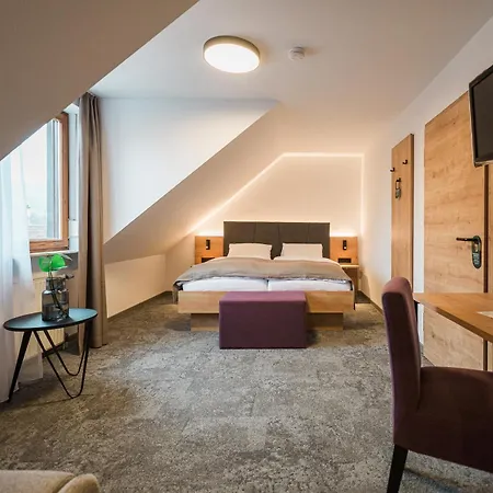 Hotel Goldener Engel *