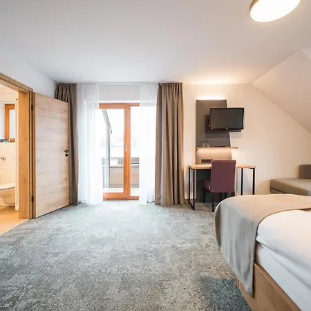 Goldener Engel Hotel *